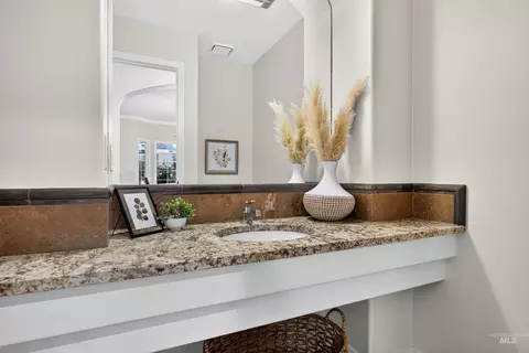 Bath - 3064 E Nature Dr, Boise, ID 83706 photo 6 of 6