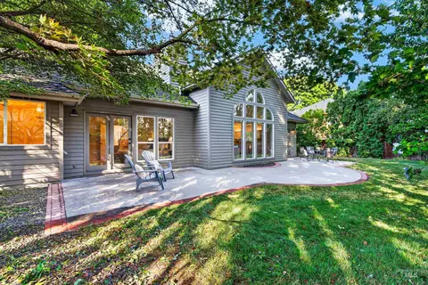 Exterior - 3064 E Nature Dr, Boise, ID 83706 photo 5 of 7