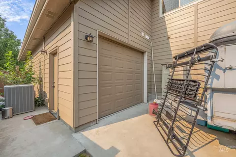 Exterior - 13710 Paoletti St, Caldwell, ID 83607 photo 8 of 8