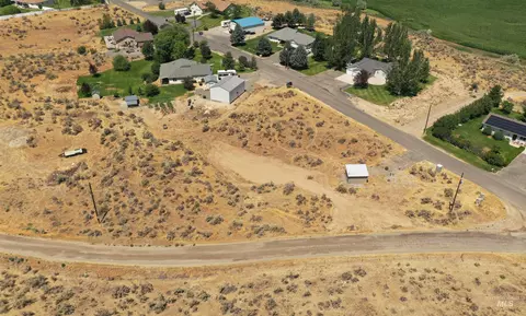 577 Riverview Dr, Gooding, ID 83330 photo 3
