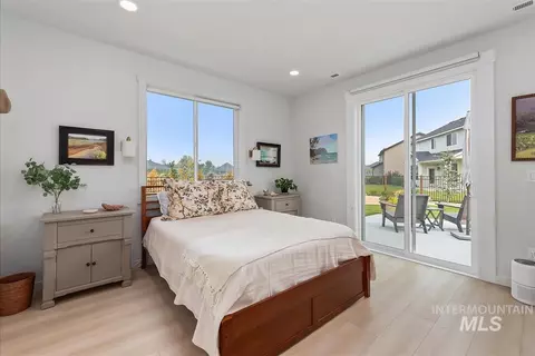 Bedroom - 827 N Chastain Ln, Eagle, ID 83616 photo 1 of 4