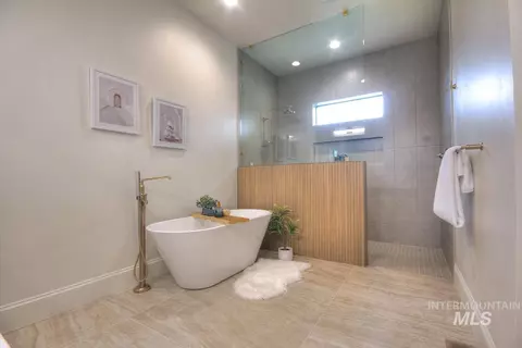 Bath - 542 Midpoint Ave, Middleton, ID 83644 photo 6 of 6