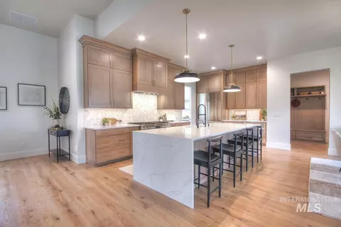 Kitchen - 542 Midpoint Ave, Middleton, ID 83644 photo 1 of 8