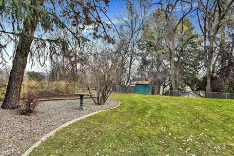 Exterior - 457 E Beacon Light Rd, Eagle, ID 83616 photo 13 of 14