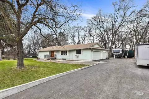 Exterior - 457 E Beacon Light Rd, Eagle, ID 83616 photo 14 of 14