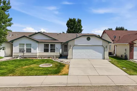 1884 N Buena Vista Ave, Meridian, ID 83646