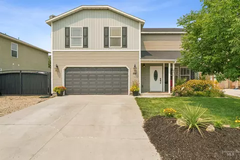 168 E Willow Creek Dr, Middleton, ID 83644