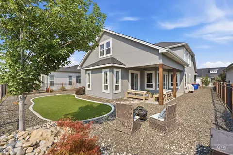 Exterior - 1315 N Big Star Pl, Eagle, ID 83616 photo 6 of 9