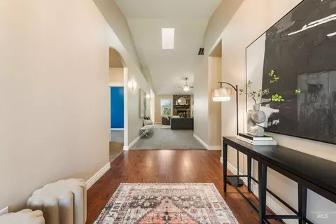 Entry Way - 256 Edmonds Dr, Meridian, ID 83642 photo 3 of 5