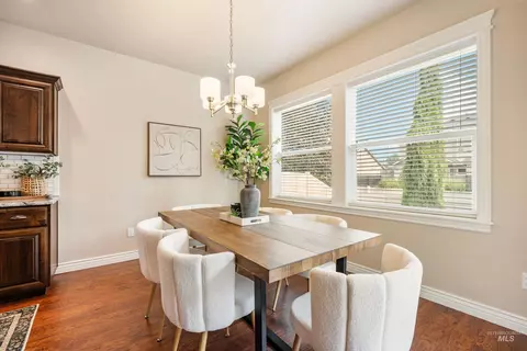 Dining - 256 Edmonds Dr, Meridian, ID 83642 photo 2 of 2
