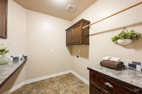 Other - 256 Edmonds Dr, Meridian, ID 83642 photo 8 of 9