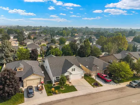 View/Area - 256 Edmonds Dr, Meridian, ID 83642 photo 3 of 6