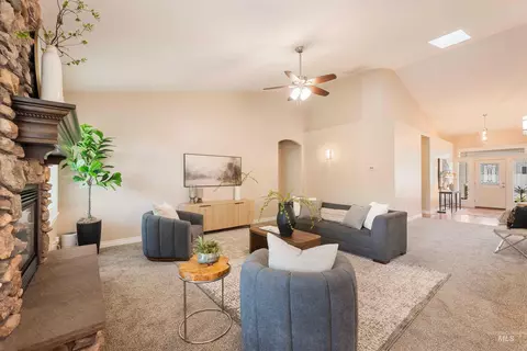 Other - 256 Edmonds Dr, Meridian, ID 83642 photo 4 of 9