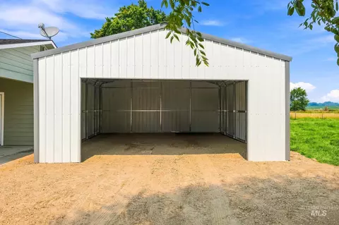 Exterior - 14666 Willis Rd, Caldwell, ID 83607 photo 5 of 16