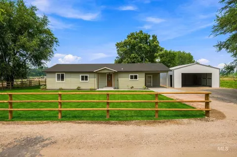 Exterior - 14666 Willis Rd, Caldwell, ID 83607 photo 4 of 16