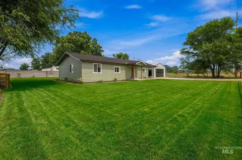 Exterior - 14666 Willis Rd, Caldwell, ID 83607 photo 1 of 16