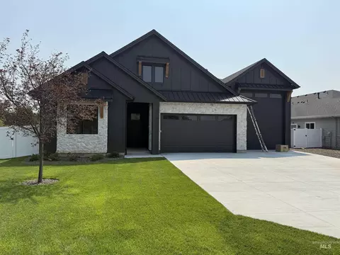 410 W Flour Mill Ct, Middleton, ID 83644