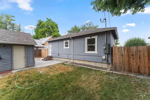 Exterior - 409 N 7th St, Payette, ID 83661 photo 9 of 10