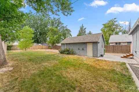Exterior - 409 N 7th St, Payette, ID 83661 photo 8 of 10