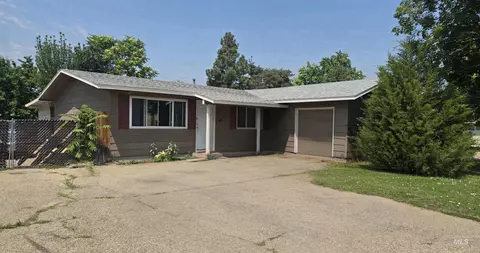 45 S Westwood St, Nampa, ID 83651