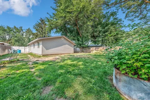 Exterior - 350 Farber Dr, Payette, ID 83661 photo 7 of 13