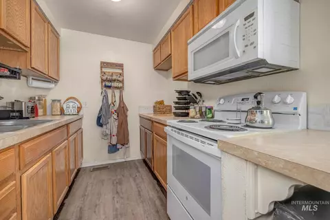 Kitchen - 350 Farber Dr, Payette, ID 83661 photo 1 of 3