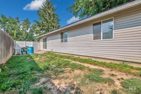 Exterior - 350 Farber Dr, Payette, ID 83661 photo 12 of 13