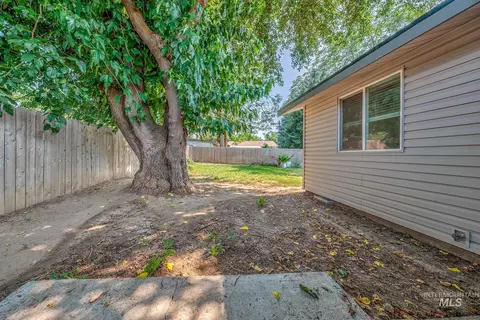 Exterior - 350 Farber Dr, Payette, ID 83661 photo 11 of 13