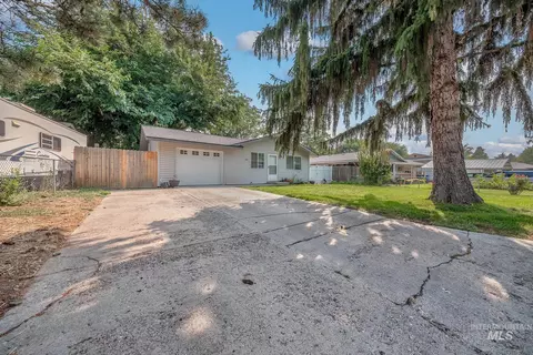 Exterior - 350 Farber Dr, Payette, ID 83661 photo 3 of 13