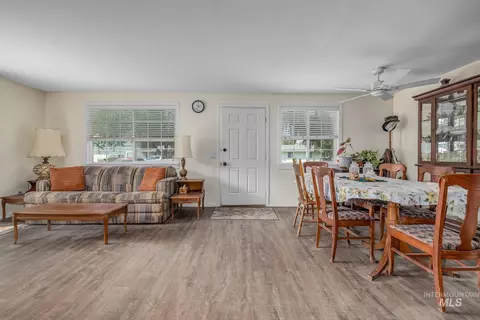 Dining - 350 Farber Dr, Payette, ID 83661 photo 1 of 2