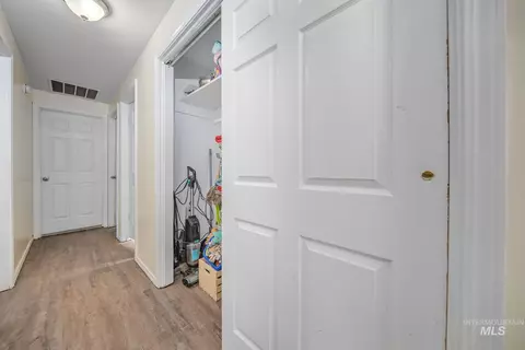 Entry Way - 350 Farber Dr, Payette, ID 83661 photo 1 of 1