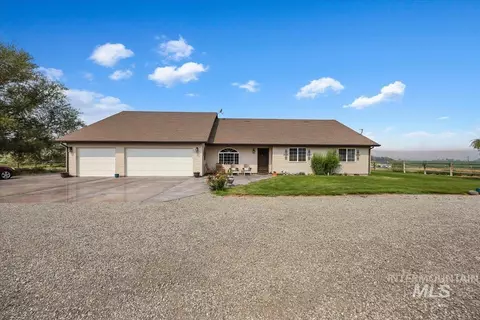 Exterior - 2819 S 850 E, Hagerman, ID 83332 photo 2 of 11