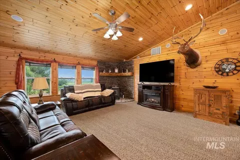 Living - 2819 S 850 E, Hagerman, ID 83332 photo 1 of 1