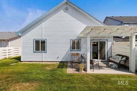 Exterior - 293 S Case St, Kuna, ID 83634 photo 6 of 6