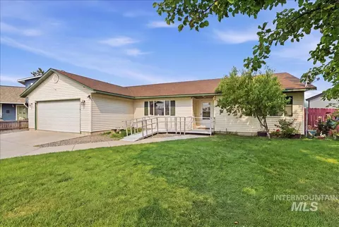 Exterior - 30 Maple Dr, Weiser, ID 83672 photo 1 of 8
