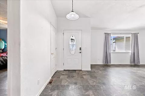 Entry Way - 30 Maple Dr, Weiser, ID 83672 photo 1 of 1