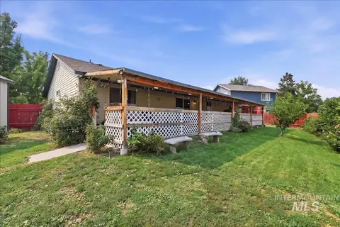 Exterior - 30 Maple Dr, Weiser, ID 83672 photo 4 of 8