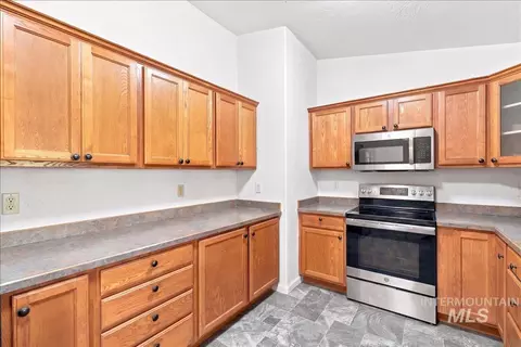Kitchen - 30 Maple Dr, Weiser, ID 83672 photo 2 of 2
