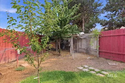 Exterior - 30 Maple Dr, Weiser, ID 83672 photo 7 of 8