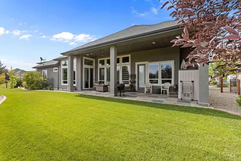 Exterior - 6098 W Striker Ct, Eagle, ID 83616 photo 12 of 16
