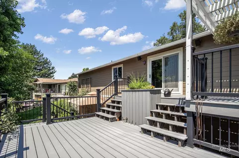 Exterior - 2201 E Dicky Cir, Eagle, ID 83616 photo 5 of 10