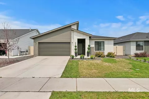 4004 E Syracuse St, Nampa, ID 83686