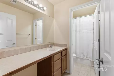 Bath - 16765 Ardyce Ave, Caldwell, ID 83607 photo 2 of 2