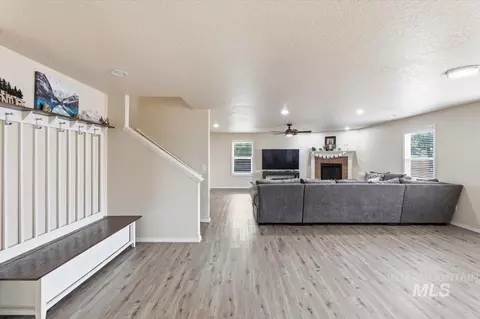 Entry Way - 16765 Ardyce Ave, Caldwell, ID 83607 photo 1 of 1
