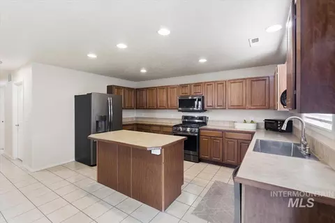 Kitchen - 16765 Ardyce Ave, Caldwell, ID 83607 photo 2 of 5