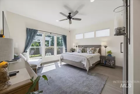 Bedroom - 514 W Carnelian Ln, Eagle, ID 83616 photo 1 of 3