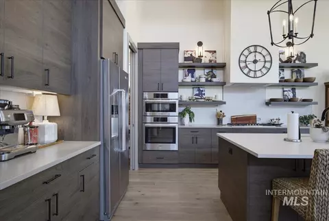 Kitchen - 514 W Carnelian Ln, Eagle, ID 83616 photo 2 of 4