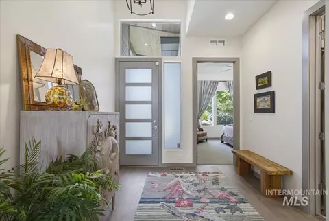 Entry Way - 514 W Carnelian Ln, Eagle, ID 83616 photo 1 of 3