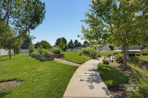 Exterior - 514 W Carnelian Ln, Eagle, ID 83616 photo 7 of 7