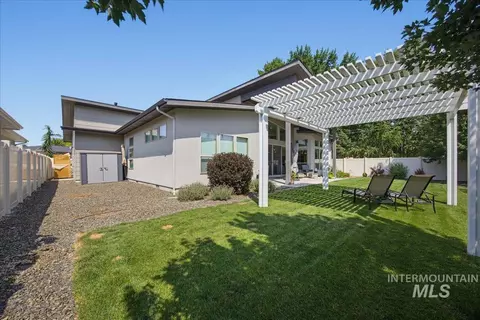 Exterior - 514 W Carnelian Ln, Eagle, ID 83616 photo 5 of 7
